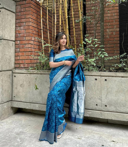 Banarasi Soft Silk Saree – A Timeless Classic of Elegance & Grace