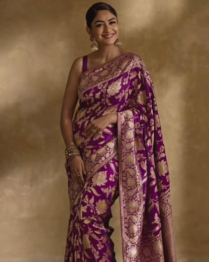 Elegant Banarasi Soft Silk Saree with Gold Zari Weaving