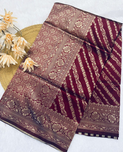 Elegant Banarasi Soft Silk Saree in Stunning Minimal Design