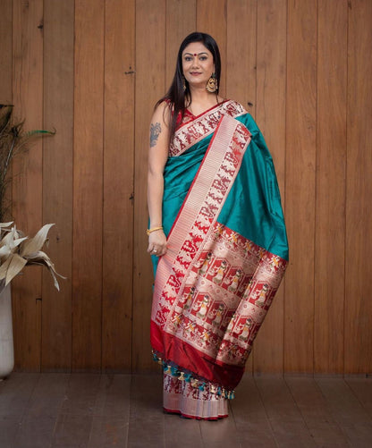 Exquisite Banarasi Soft Silk Saree with Zari Motifs & Jacquard Weave