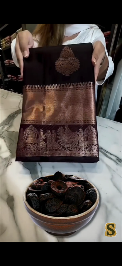 Elegant Simplicity in Banarasi Soft Silk – A Modern Minimalist's Dream