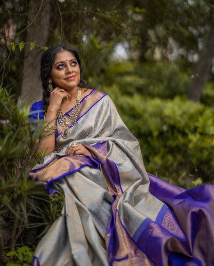 Beautiful & Elegant Kanjivaram Soft Silk Saree – Timeless Grace with Rich Fabric and Exquisite Design
