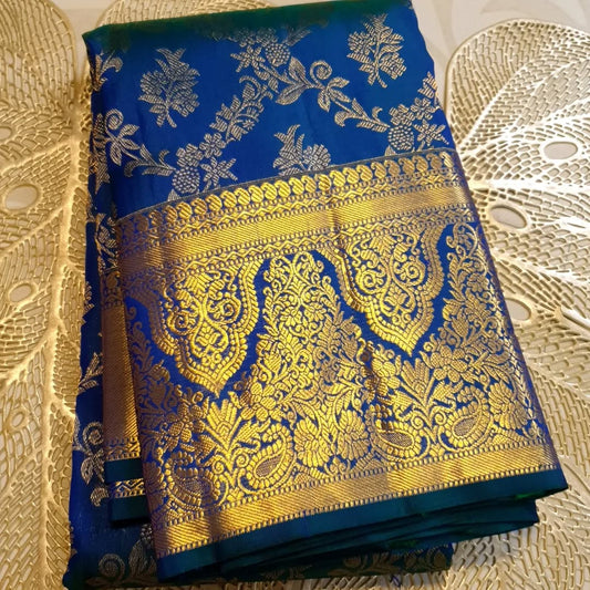 Elegant Simplicity in Banarasi Soft Silk – A Modern Minimalist's Dream