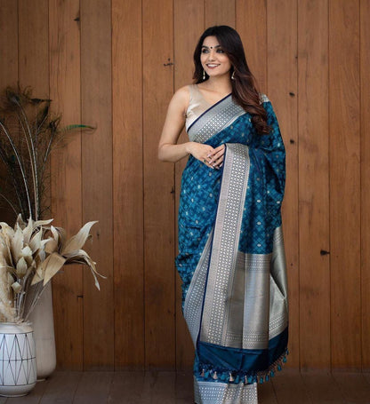 Banarasi Soft Silk Saree – A Timeless Classic of Elegance & Grace