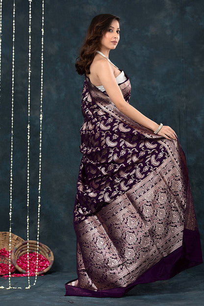 Banarasi Soft Silk Saree – Minimal Elegance in Every Drape