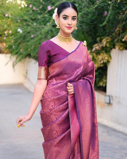 Graceful Copper Zari Elegance – Banarasi Silk Saree