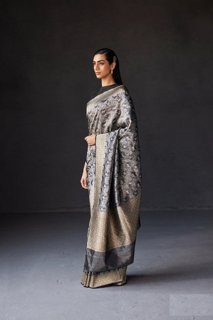 Elegant Banarasi Soft Silk Saree with Gold Zari Weaving