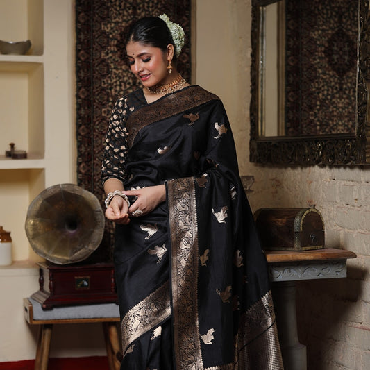 Banarasi Soft Silk Saree – Timeless Style in Minimal Elegance