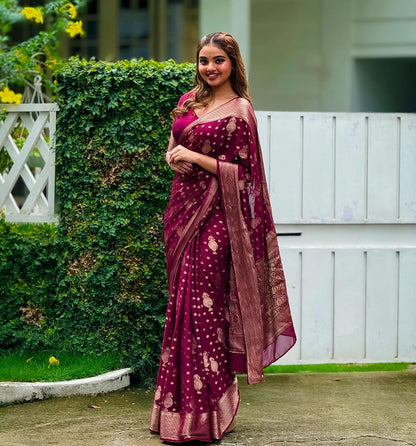 Banarasi Soft Silk Saree – Effortless Elegance in a Minimalist Design