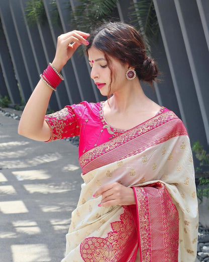 Graceful Elegance – Banarasi Soft Silk Kanjivaram Saree