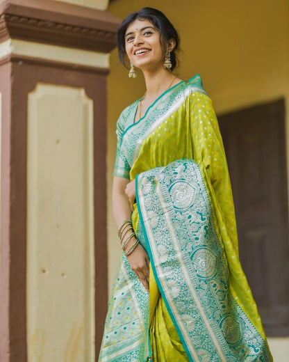 Banarasi Soft Silk Saree – Classic Craftsmanship with Gold Zari Brocade