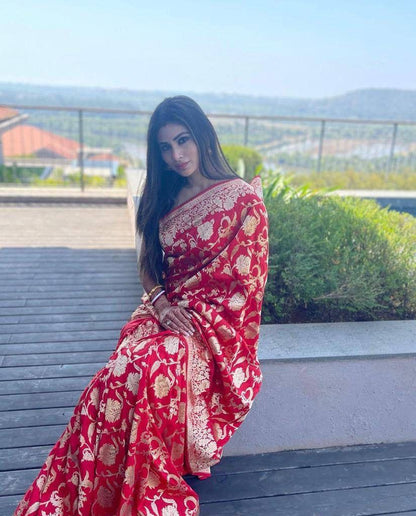 Banarasi Soft Silk Saree with Traditional Zari Motifs & Solid Jacquard Weave