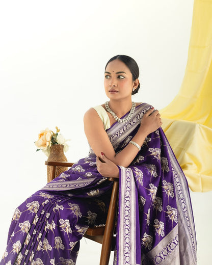 Elegant Banarasi Soft Silk Saree with Gold Zari Weaving