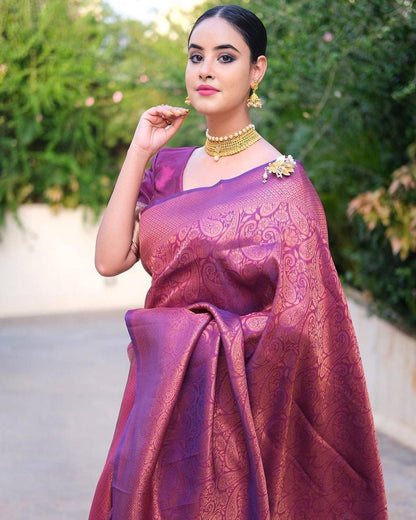 Graceful Copper Zari Elegance – Banarasi Silk Saree