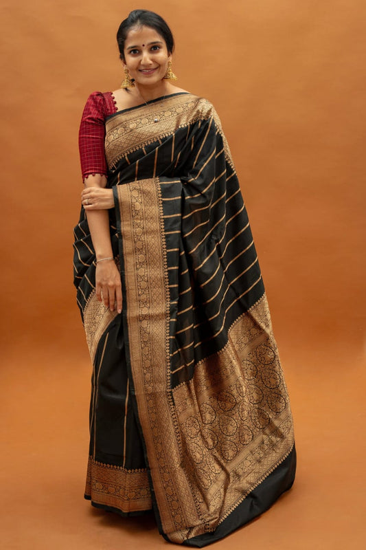 Banarasi Soft Silk Saree – Graceful Simplicity in Every Drape