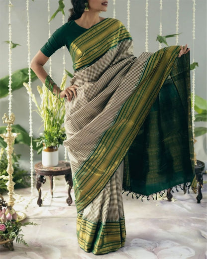 Iconic Banarasi Soft Silk Saree – Perfect for Your Special Day
