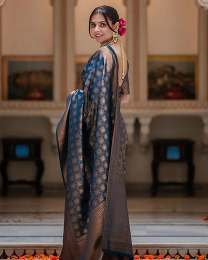 Banarasi Soft Silk Saree – Exquisite Weave, Stunning Pallu & Assured Original Quality