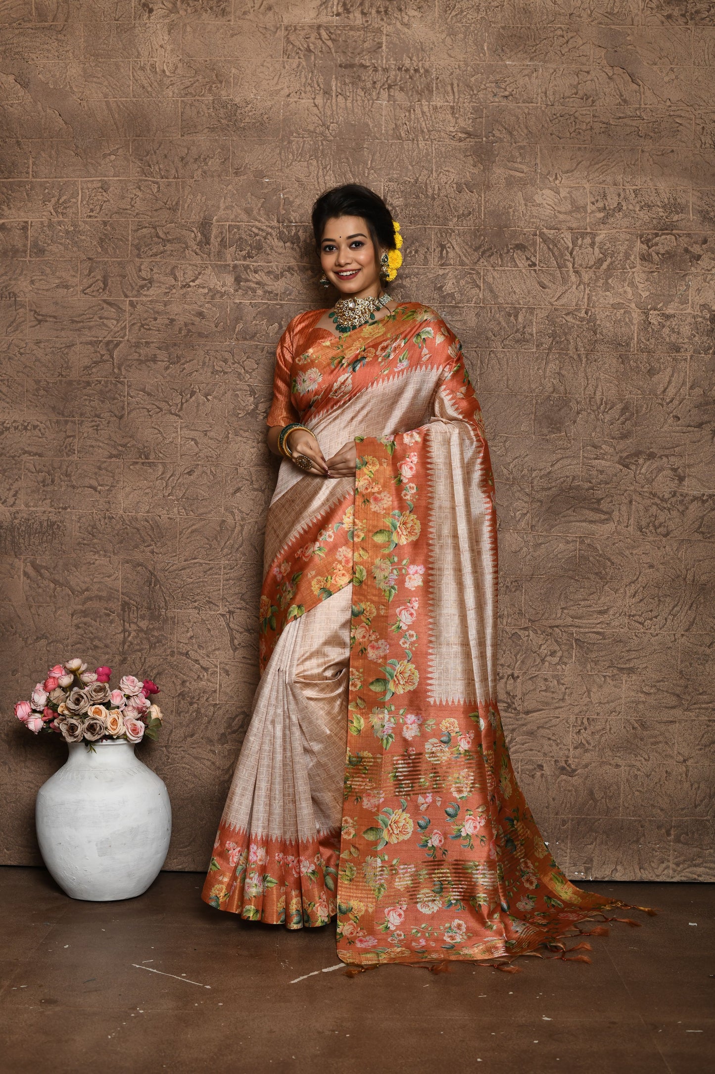 Effortless Grace: Designer Tussar Silk Saree with Contrast Accents