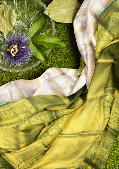 Handcrafted Kanjivaram Design Banarasi Soft Silk Saree with Gorgeous Zari Work