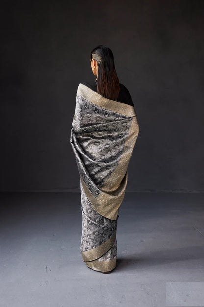 Elegant Banarasi Soft Silk Saree with Gold Zari Weaving