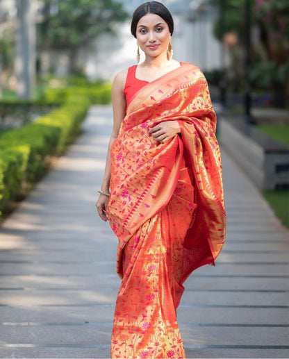 Banarasi Soft Silk Saree with Gold Zari Weaving – Intricate Pallu Design
