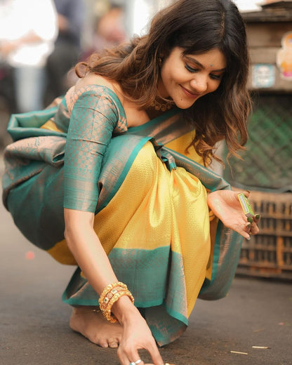 Timeless Brocade Charm – Banarasi Soft Silk Saree with Gold Zari Weaving