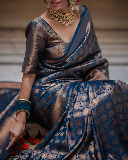 Banarasi Soft Silk Saree – Exquisite Weave, Stunning Pallu & Assured Original Quality