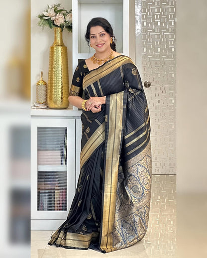 Elegant Banarasi Soft Silk Saree with Gold Zari Weaving