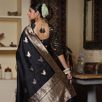 Banarasi Soft Silk Saree – Timeless Style in Minimal Elegance