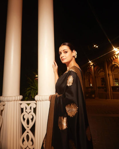 Elegant Simplicity in Banarasi Soft Silk – A Modern Minimalist's Dream