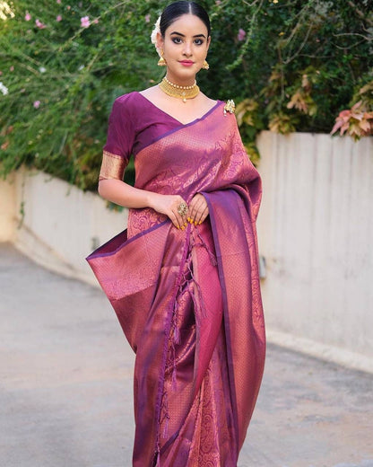 Graceful Copper Zari Elegance – Banarasi Silk Saree