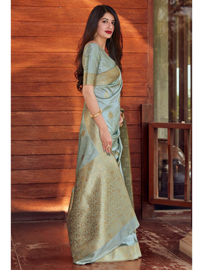 Banarasi Soft Silk Saree with Gold Zari & Heavy Brocade – Exquisite Craftsmanship