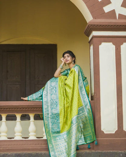 Banarasi Soft Silk Saree – Classic Craftsmanship with Gold Zari Brocade