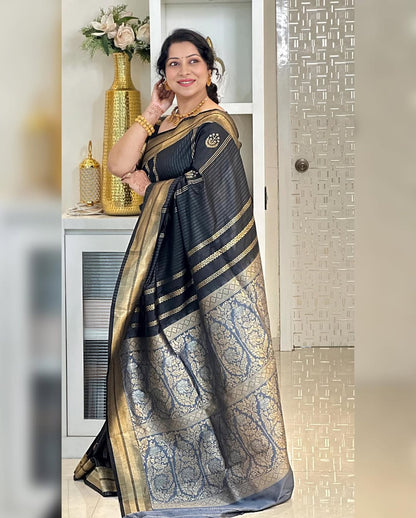 Elegant Banarasi Soft Silk Saree with Gold Zari Weaving