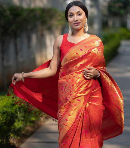 Banarasi Soft Silk Saree with Gold Zari Weaving – Intricate Pallu Design