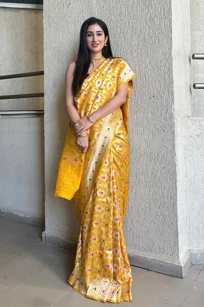 Mesmerizing Banarasi Soft Silk Saree – A True Work of Art