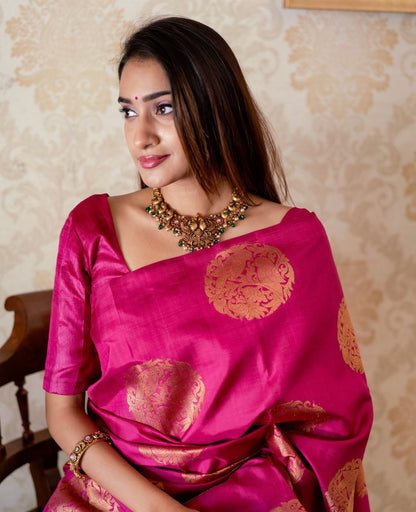 Banarasi Soft Silk Saree with Intricate Detailing & Striking Color Blend