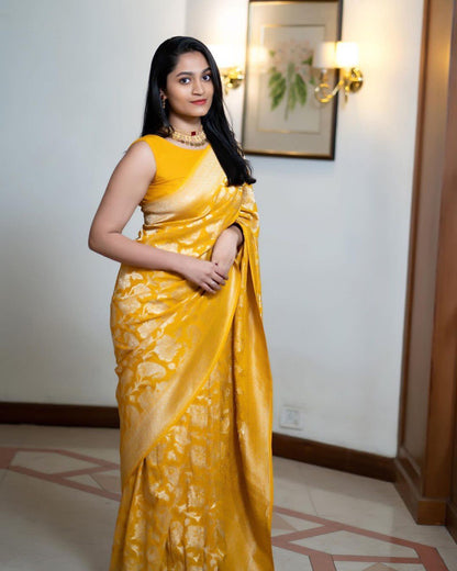 Kanjivaram Banarasi Soft Silk Saree – Timeless Elegance with Traditional Grace