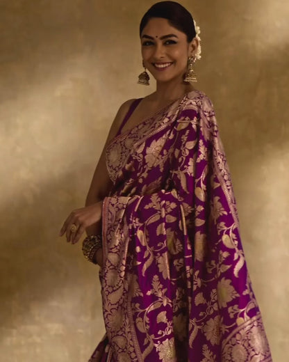 Elegant Banarasi Soft Silk Saree with Gold Zari Weaving