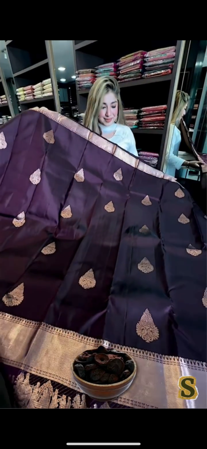 Elegant Simplicity in Banarasi Soft Silk – A Modern Minimalist's Dream
