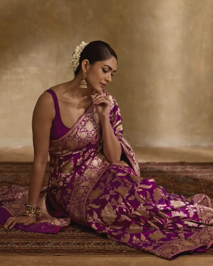 Elegant Banarasi Soft Silk Saree with Gold Zari Weaving
