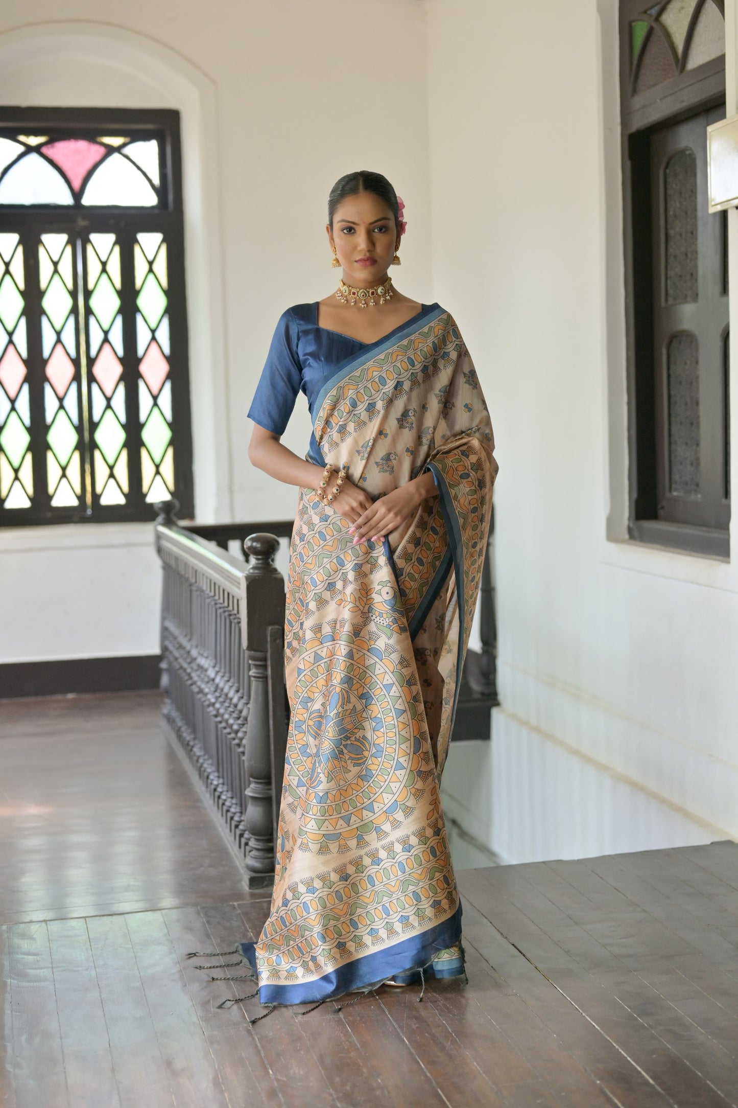 Graceful Soft Tussar Silk Saree with Printed Pallu and Contrast Blouse