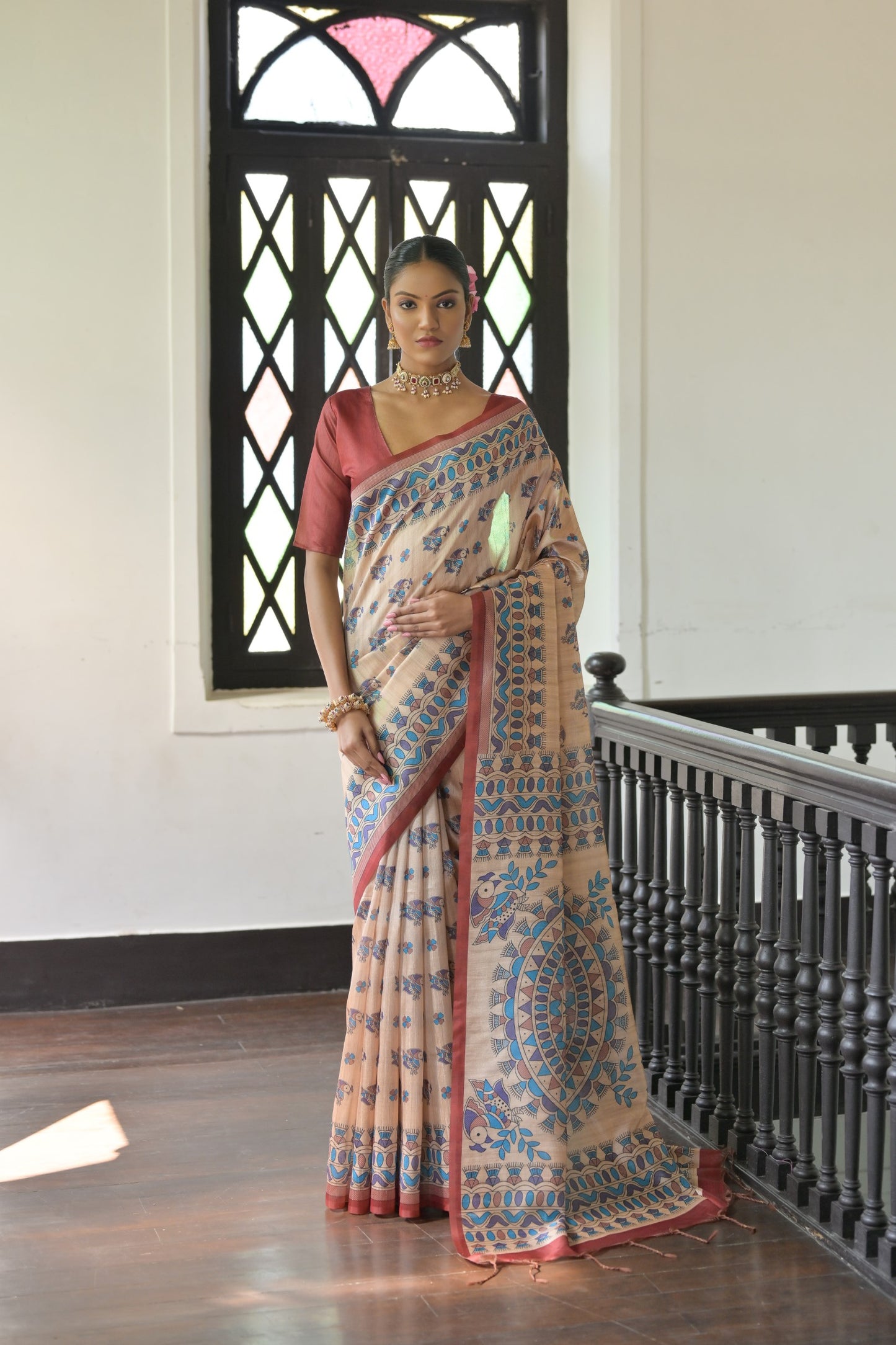 Graceful Soft Tussar Silk Saree with Printed Pallu and Contrast Blouse