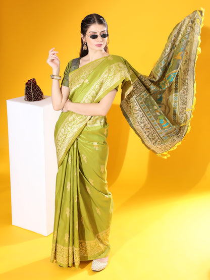 Traditional Two-Tone Weaving Silk Saree with Exclusive Contrast Details