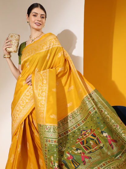 Traditional Two-Tone Weaving Silk Saree with Exclusive Contrast Details