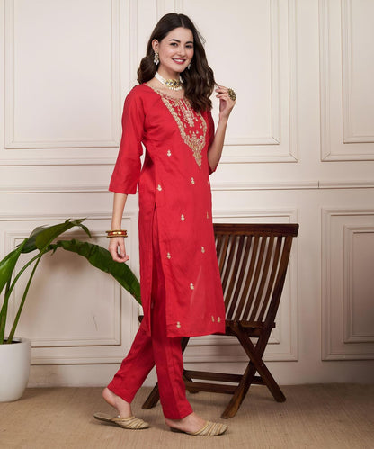 Elegant Diamond Silk Cotton Suit Set with Exquisite Neck Work