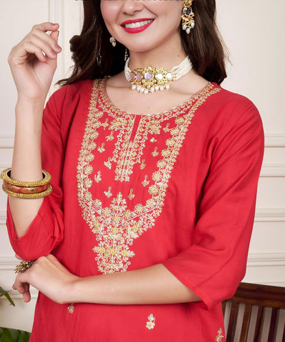 Elegant Diamond Silk Cotton Suit Set with Exquisite Neck Work