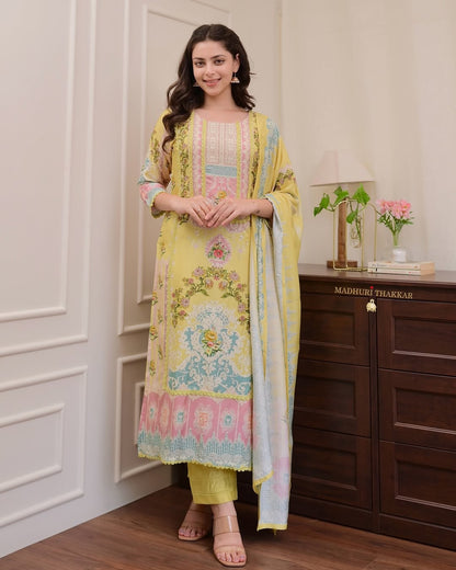 Elegant Pakistani Flowers Bloom Suit Set in Soft Loom Fabric