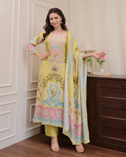 Elegant Pakistani Flowers Bloom Suit Set in Soft Loom Fabric