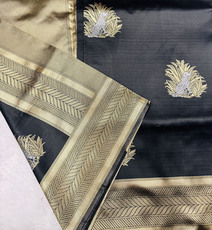 Elegant Simplicity in Banarasi Soft Silk – A Modern Minimalist's Dream